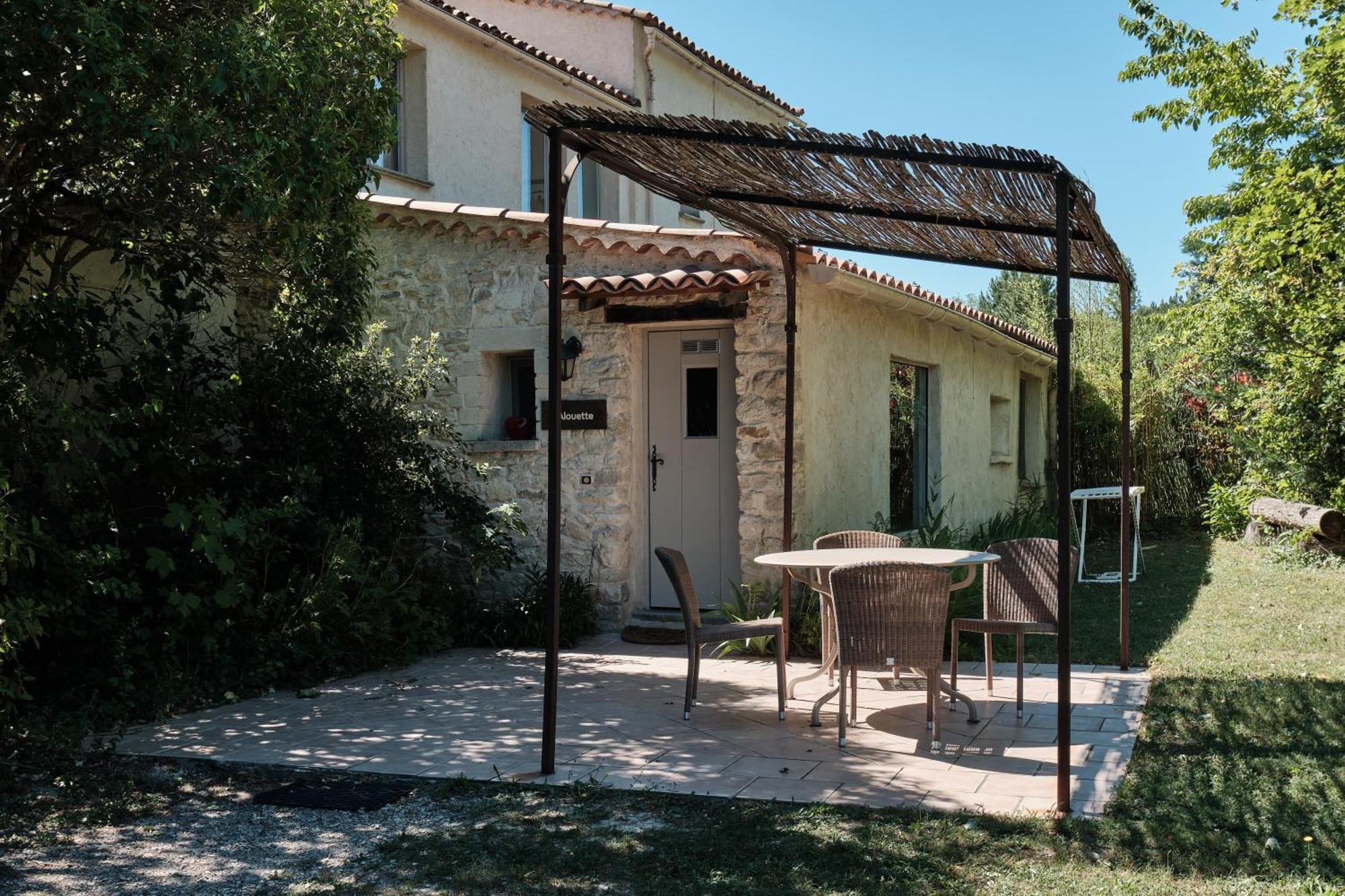 Les Maisons De Chante Oiseau Sigonce Ruang foto