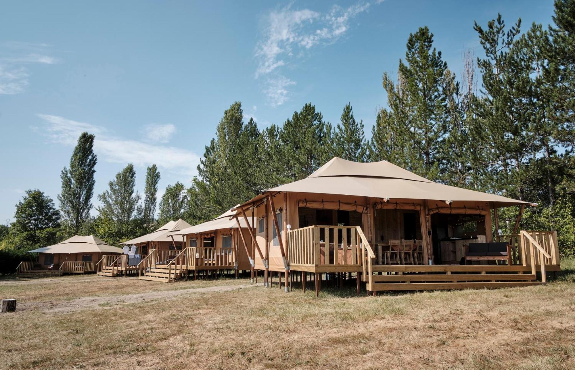 Les Maisons De Chante Oiseau Sigonce Ruang foto